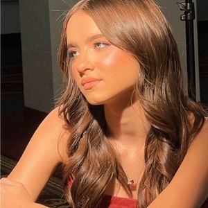 Meet your Posher, Mia nichole